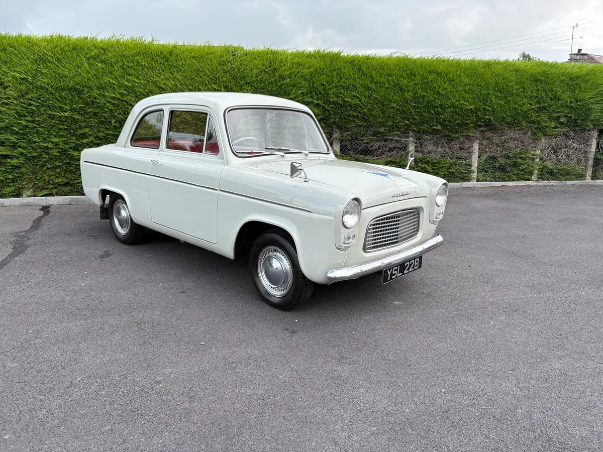 1961. Ford   100 E - Image 1