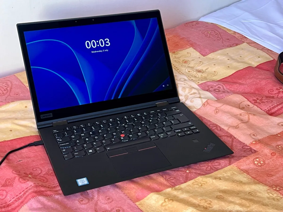 Quad Core i7 ThinkPad Yoga /512 /16 /Win 11 - Image 1