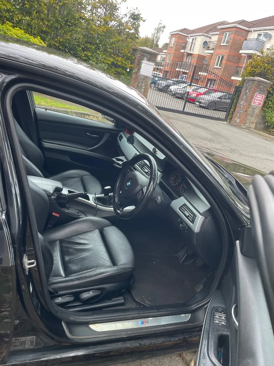BMW 3-Series 2010 NCT Sep 2026 - Image 2