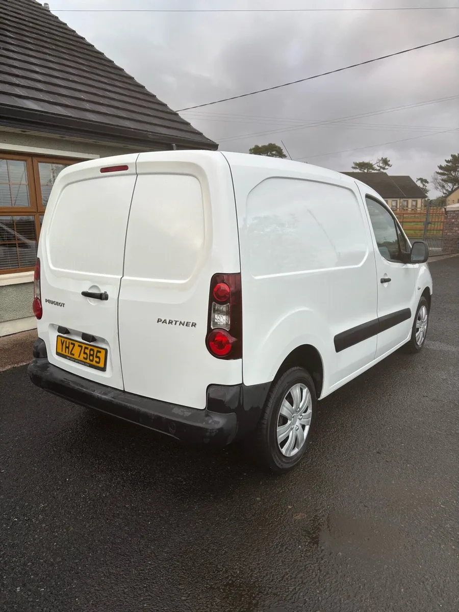 2014 Peugeot partner 200vrt (berlingo) - Image 4
