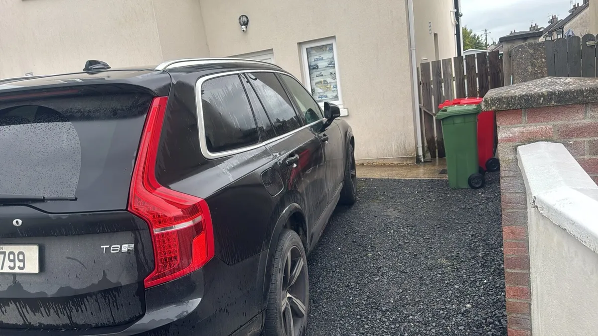 2017 Volvo XC 90 R design - Image 3