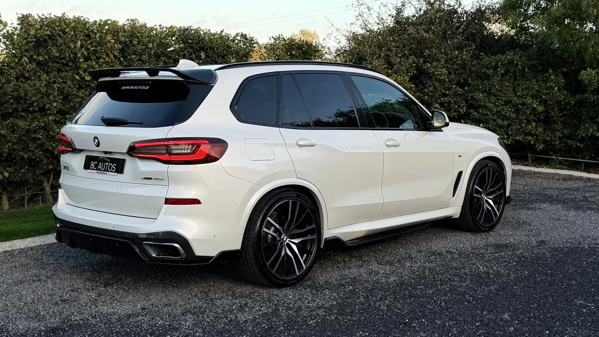2021 BMW X5 M Sport N1 Commercial - Image 3