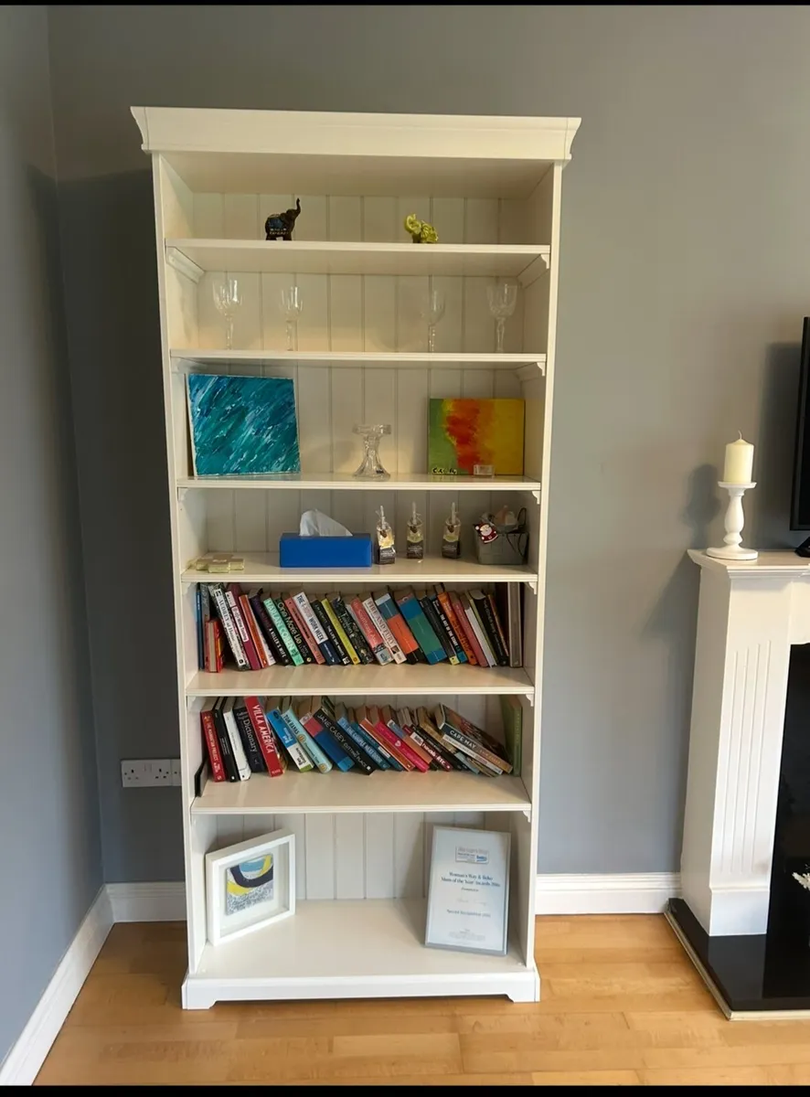 Book case - Image 1
