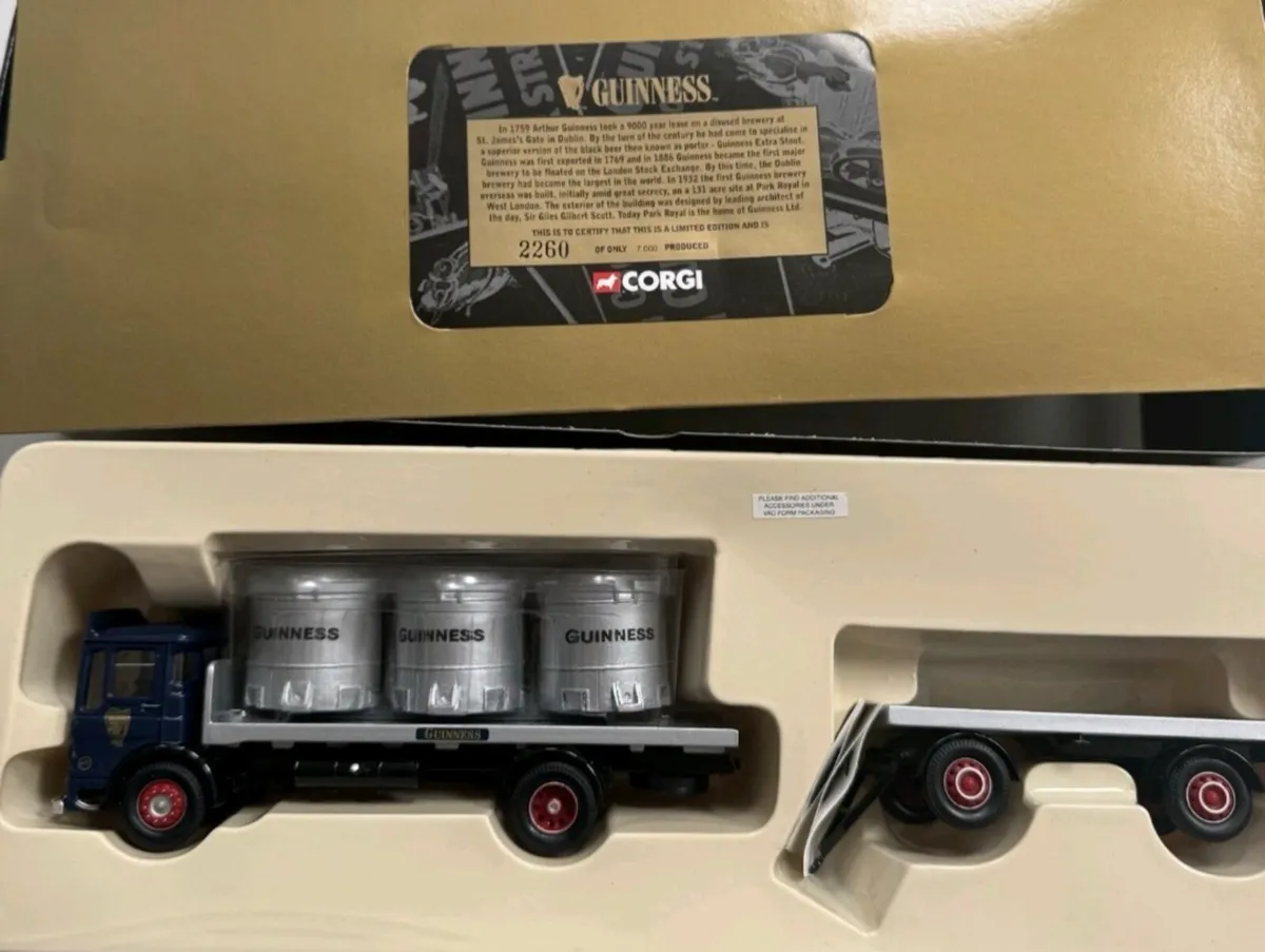 Corgi Guinness Leyland Super Comet - Image 2