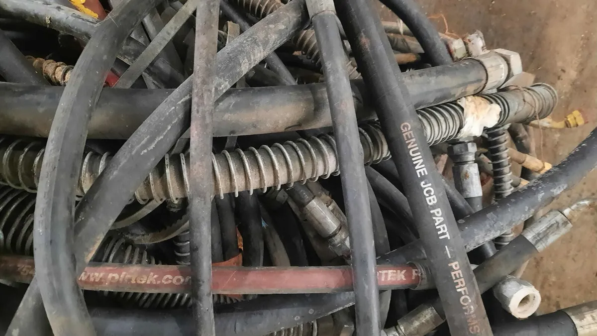 Palette of hydrolic hoses- suitable wide range mac - Image 2