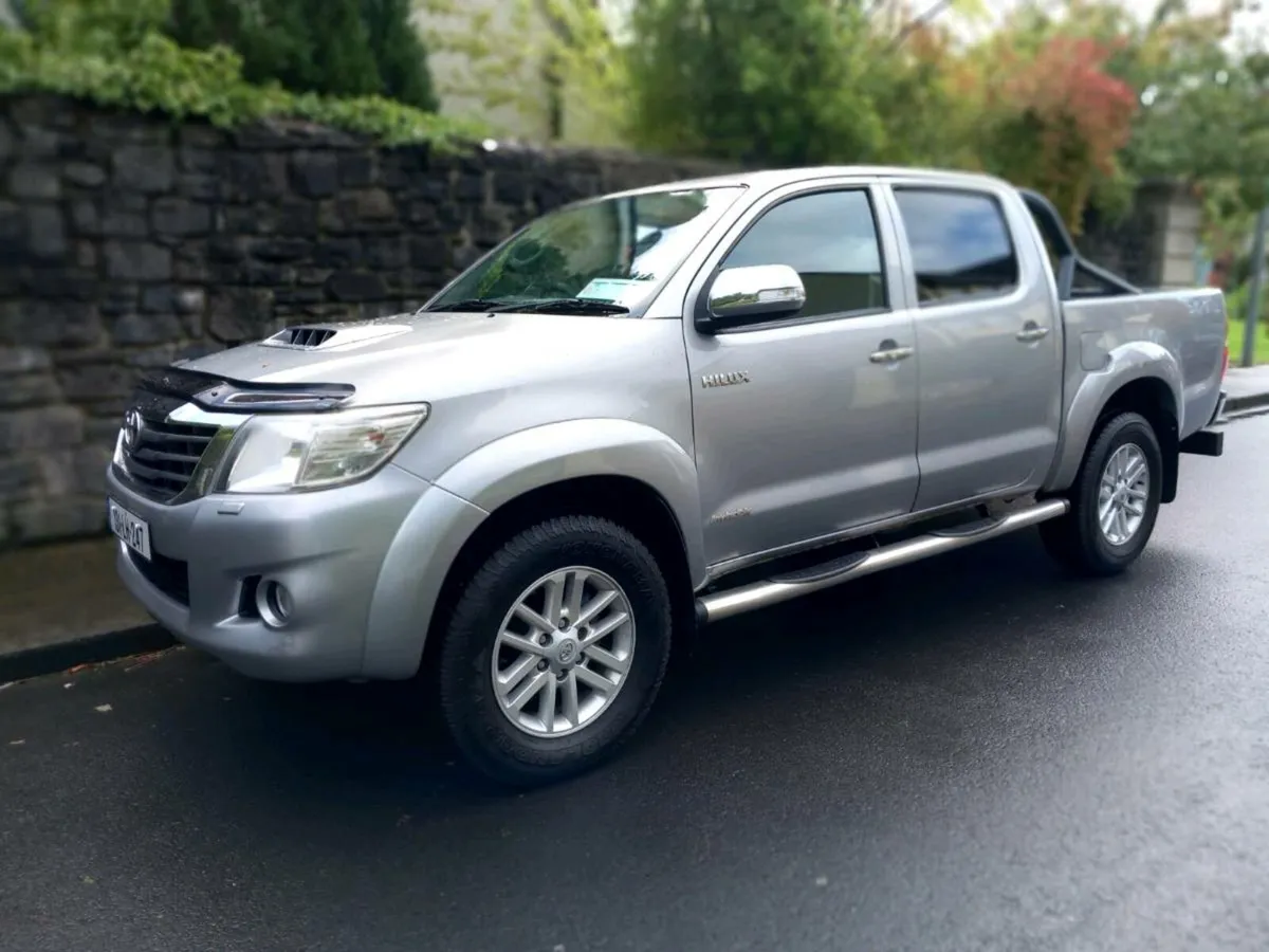 2013 Toyota Hilux 3.0 D4D Diesel Automatic Invinci - Image 1