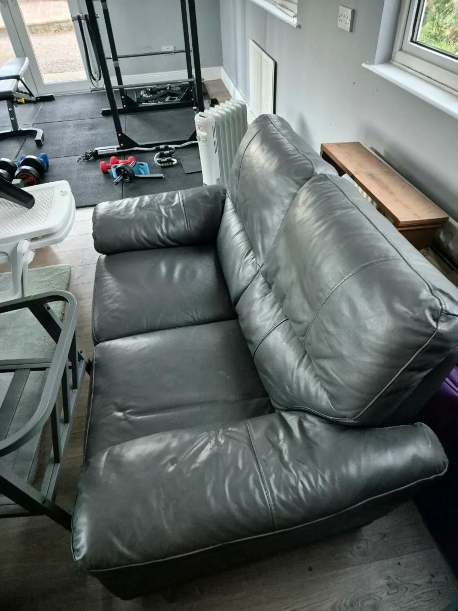 Leather sofas 2 and 3 seater - Image 1