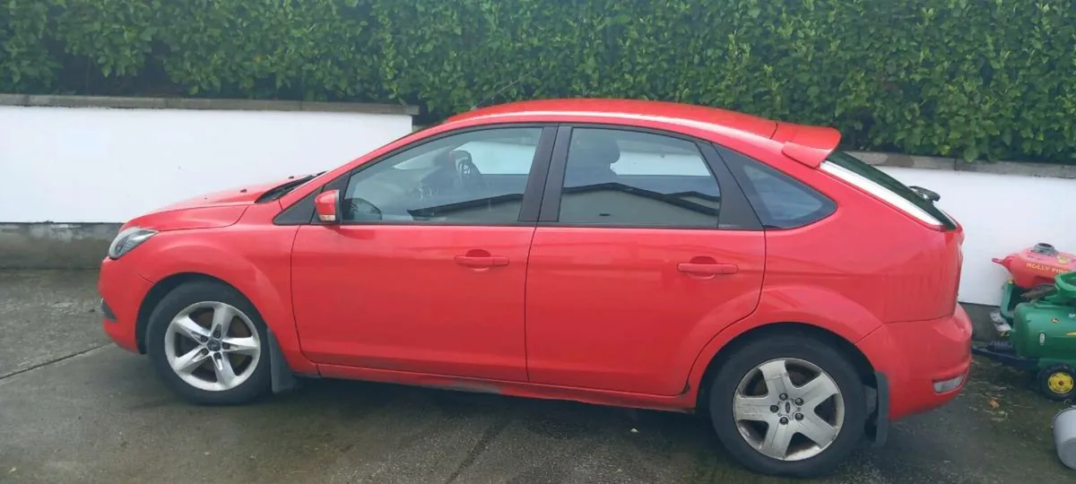 Ford Focus - Image 2