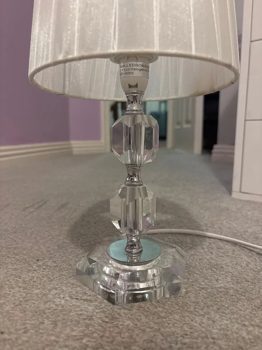 White lamp - Image 3