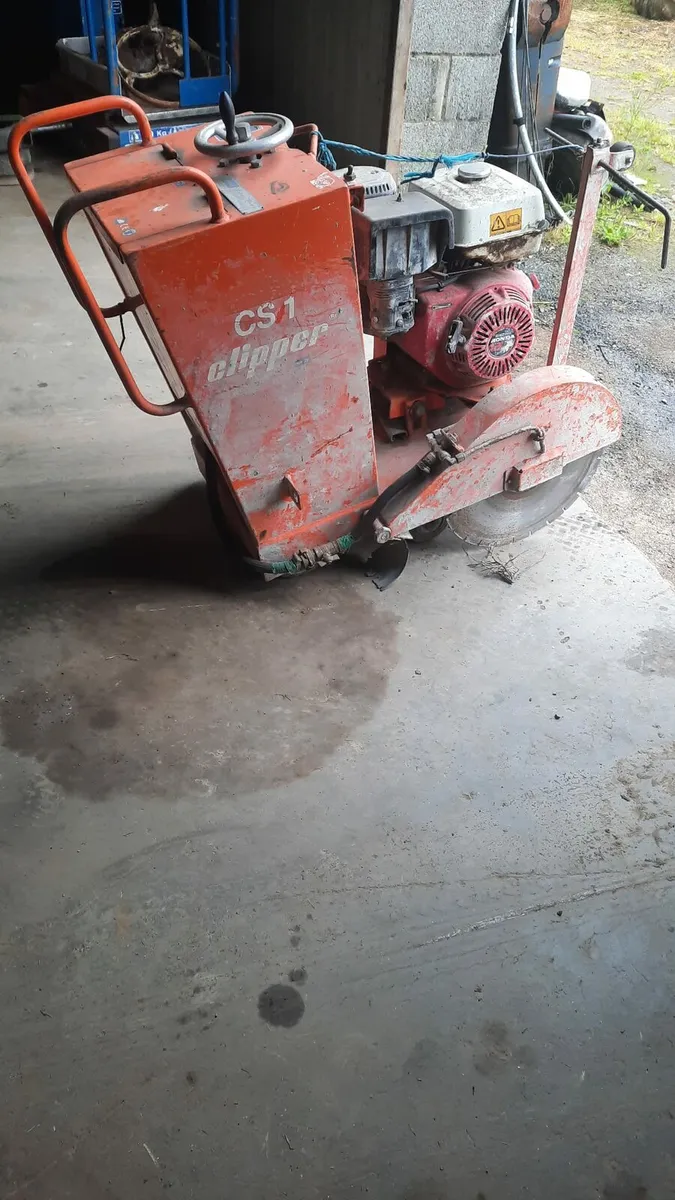 Clipper petrol road saw -- like new - Image 4