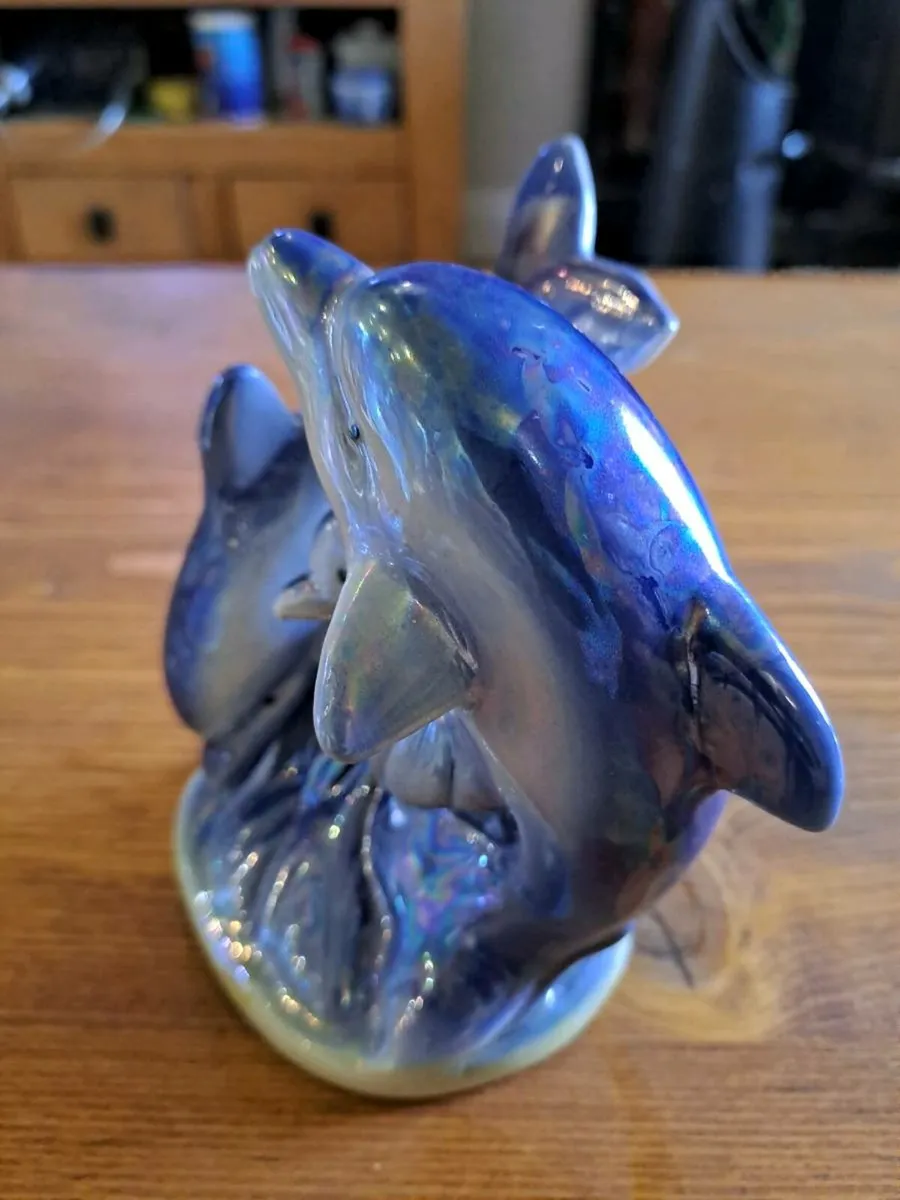 Vintage 3 dolphins figurine - Image 2