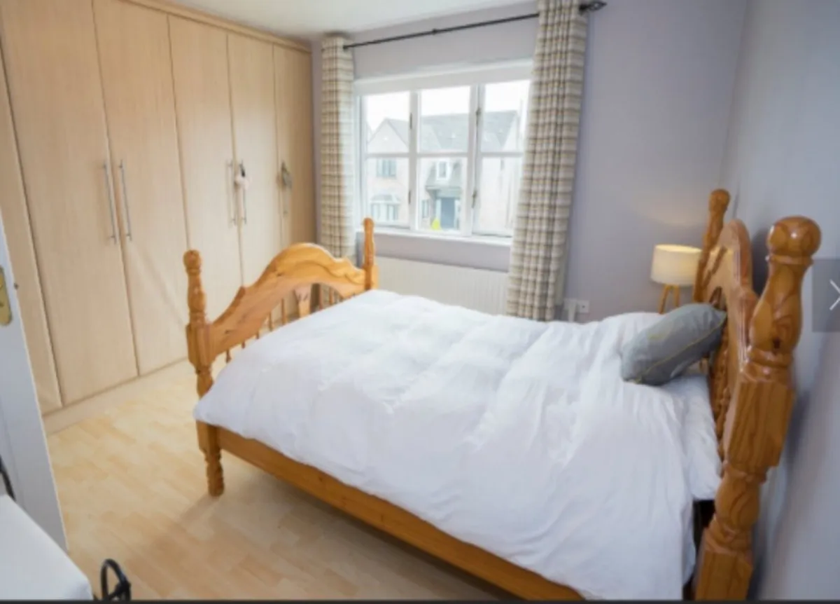 Bed double and mattress - Image 1