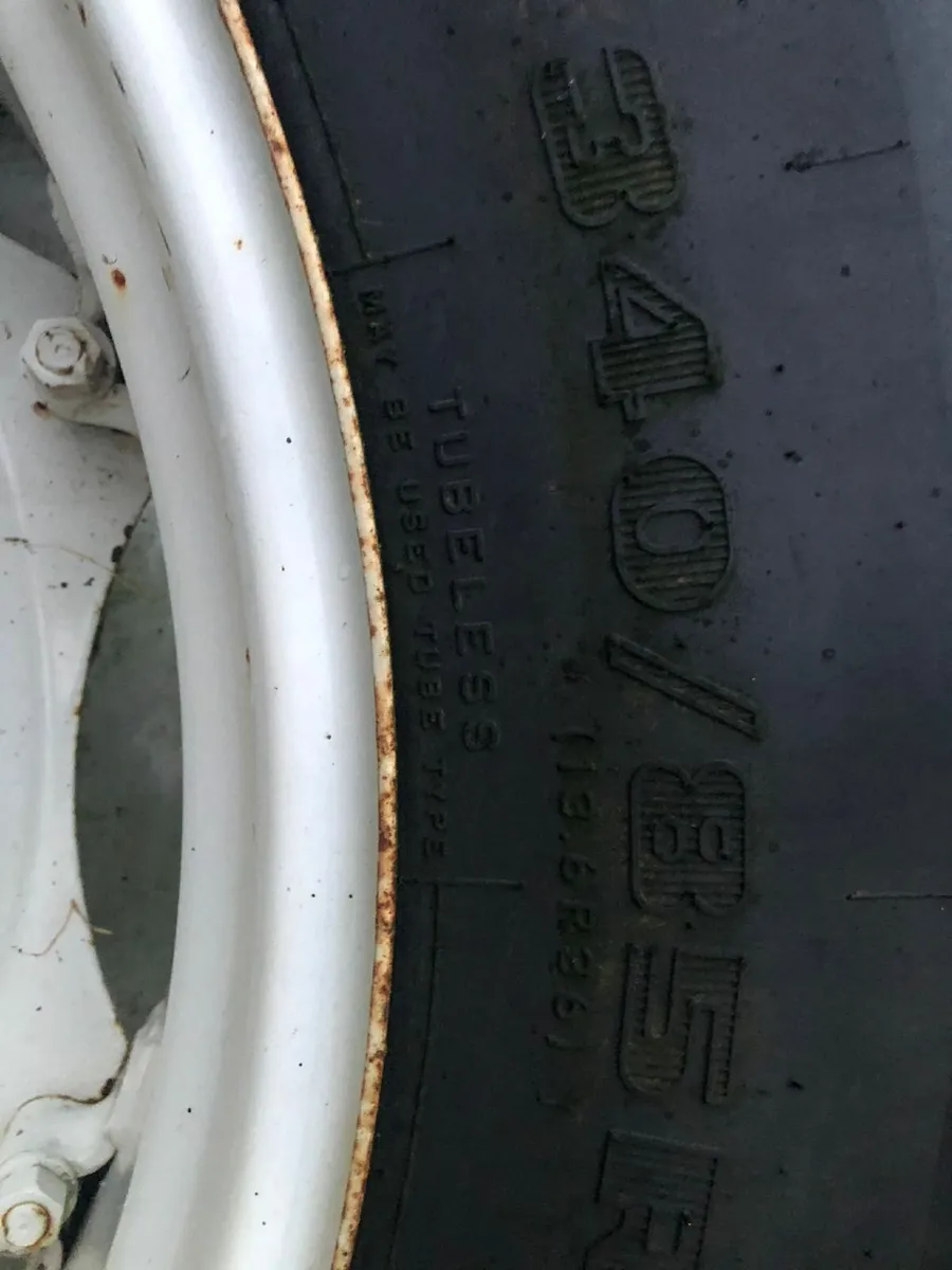 Tractor wheels - Image 1