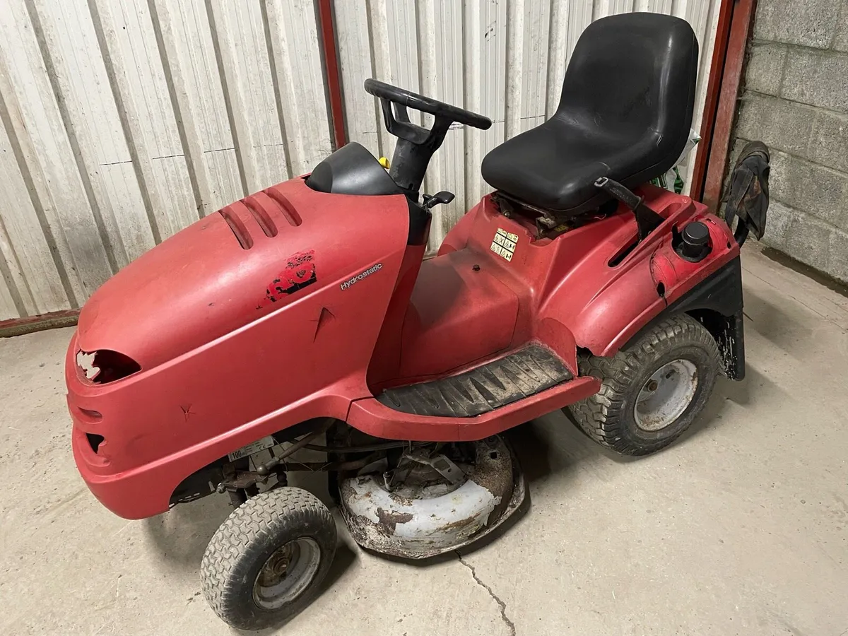 Ride on Lawnmowers - Image 1