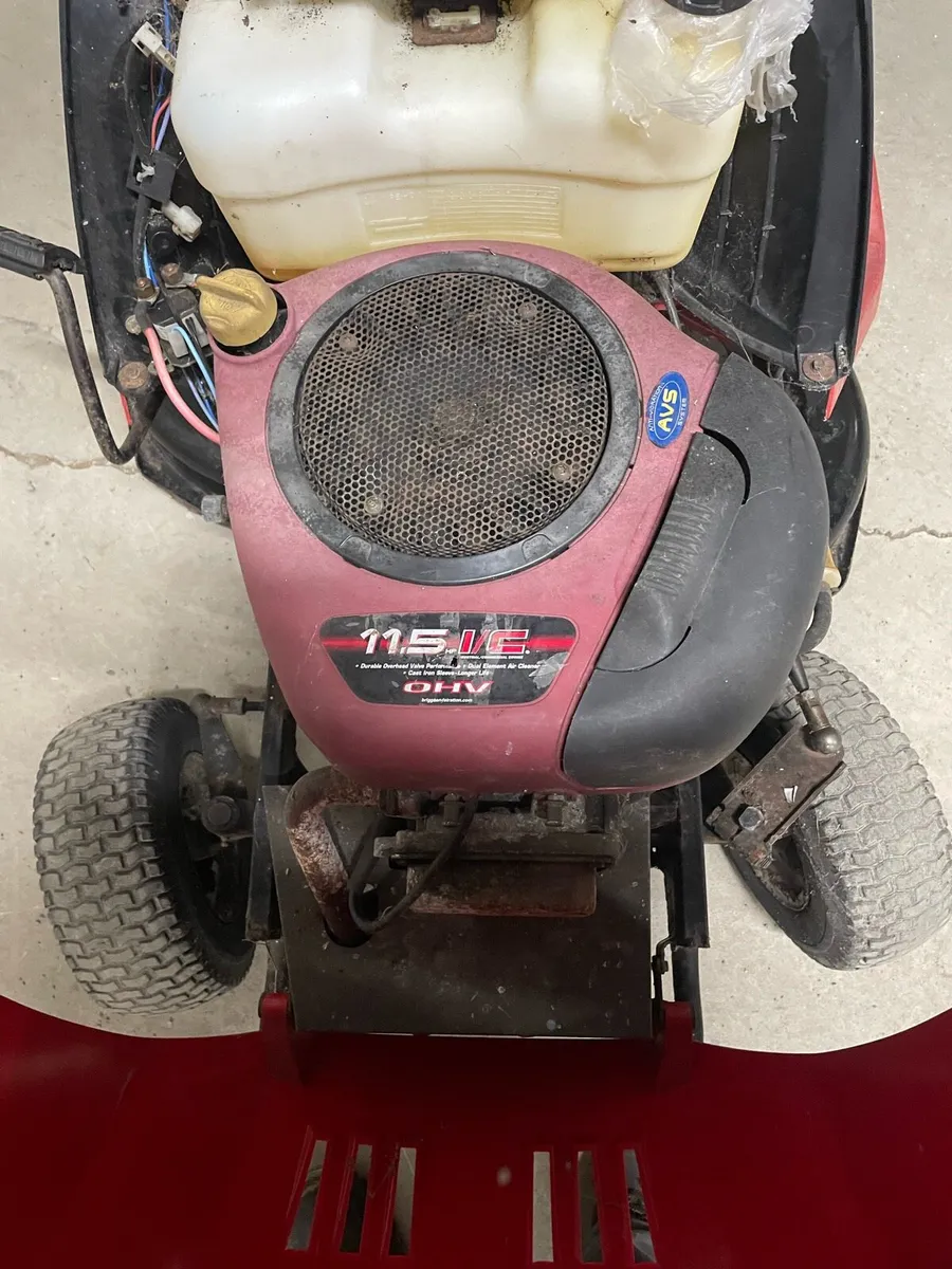 Ride on Lawnmowers - Image 3