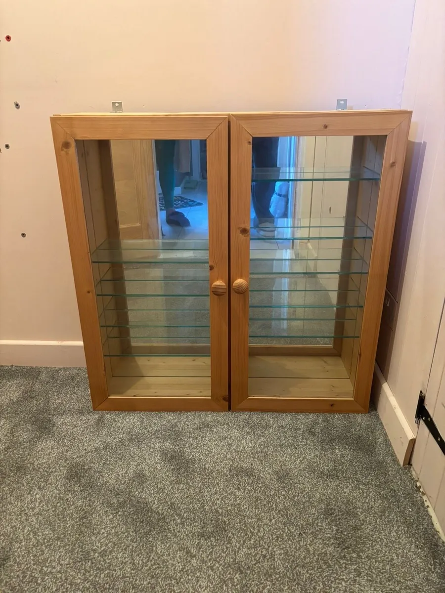 Cabinet - Image 1