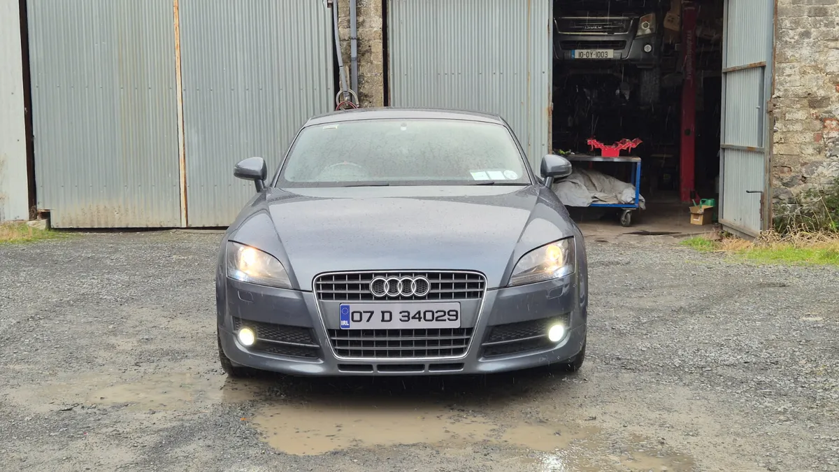 Audi TT 2.0TFSI 200hp Manual Coupe 2dr - Image 2
