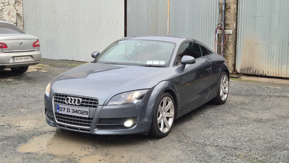 Audi TT 2.0TFSI 200hp Manual Coupe 2dr - Image 3