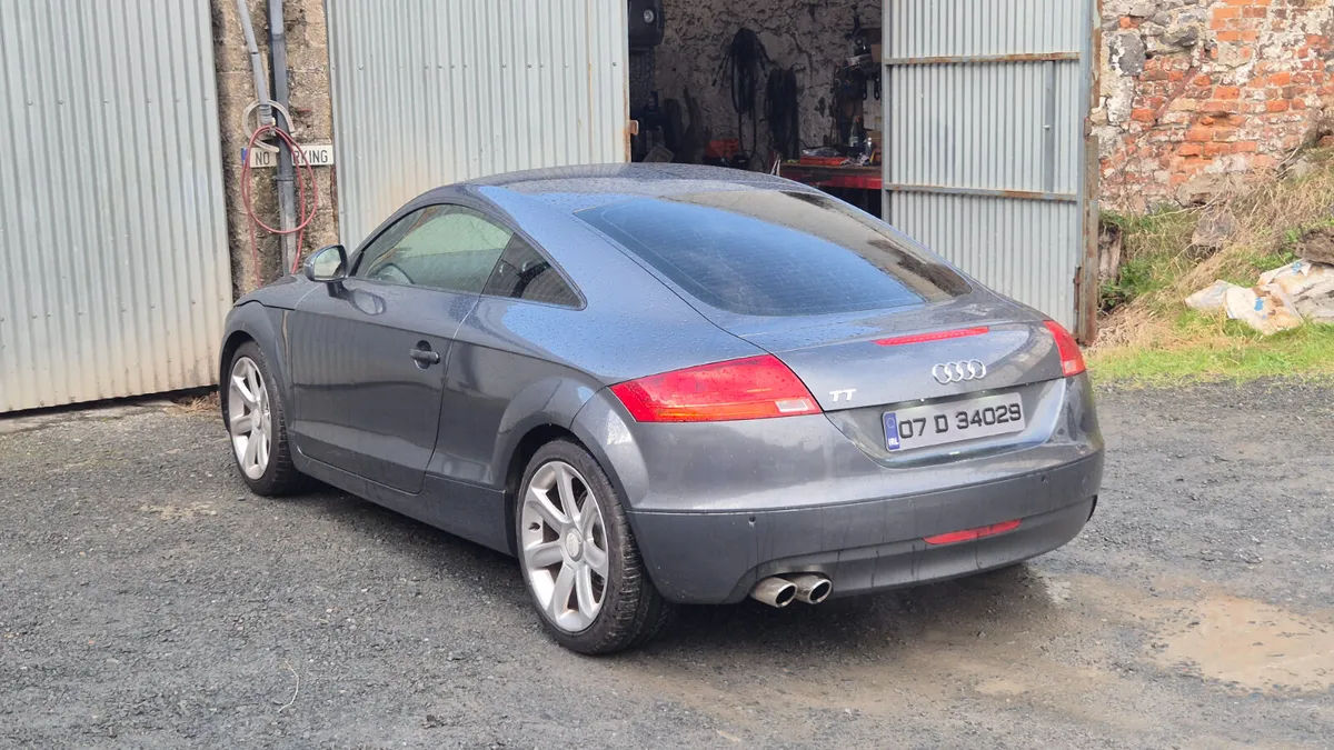 Audi TT 2.0TFSI 200hp Manual Coupe 2dr - Image 4