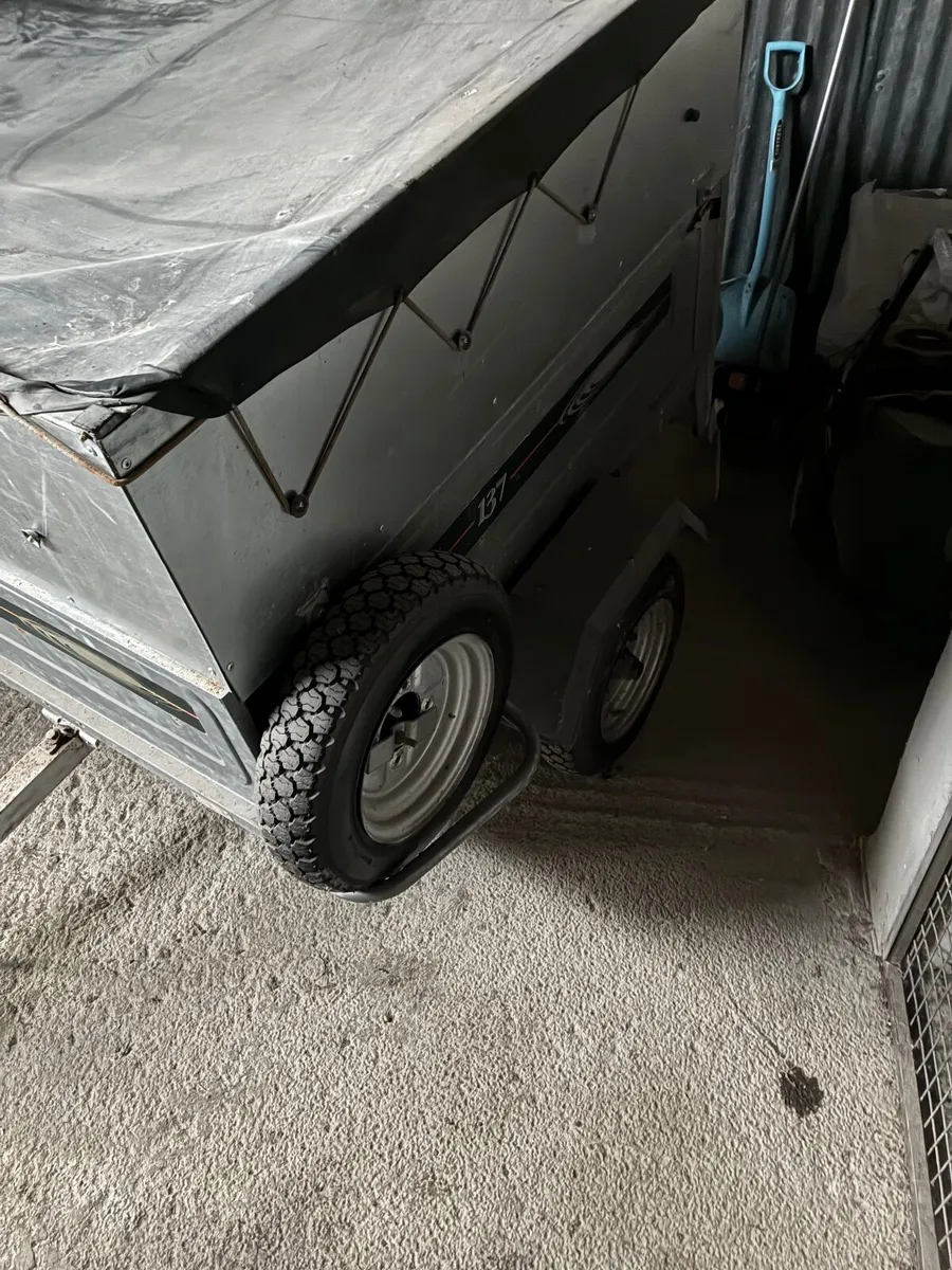 Daxara 137 Trailer - Image 3