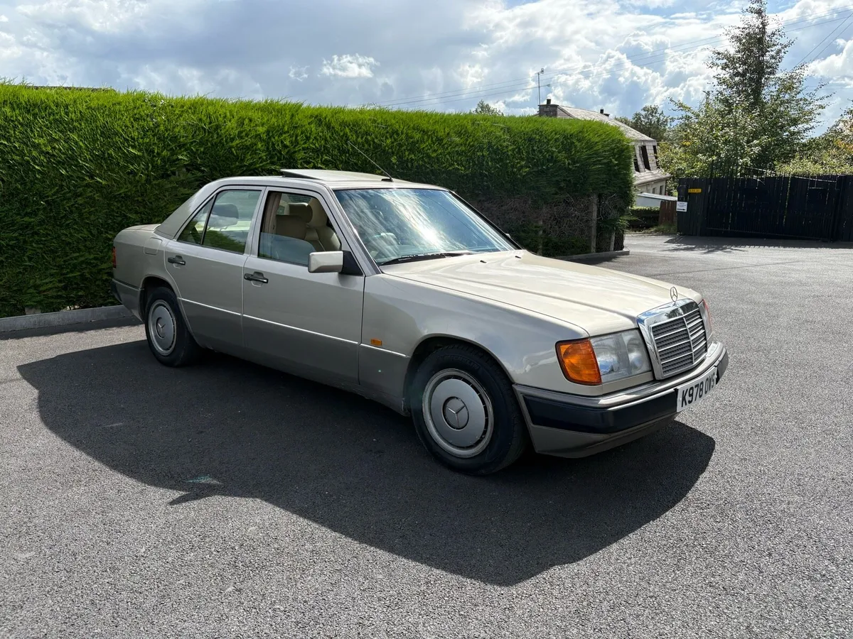 1992 Mercedes   300 D.   Auto - Image 2