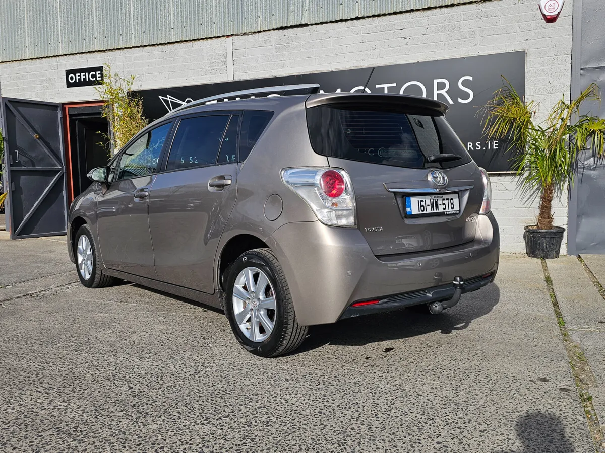TOYOTA VERSO AURA // 7 SEATER // 08/27 NCT - Image 2