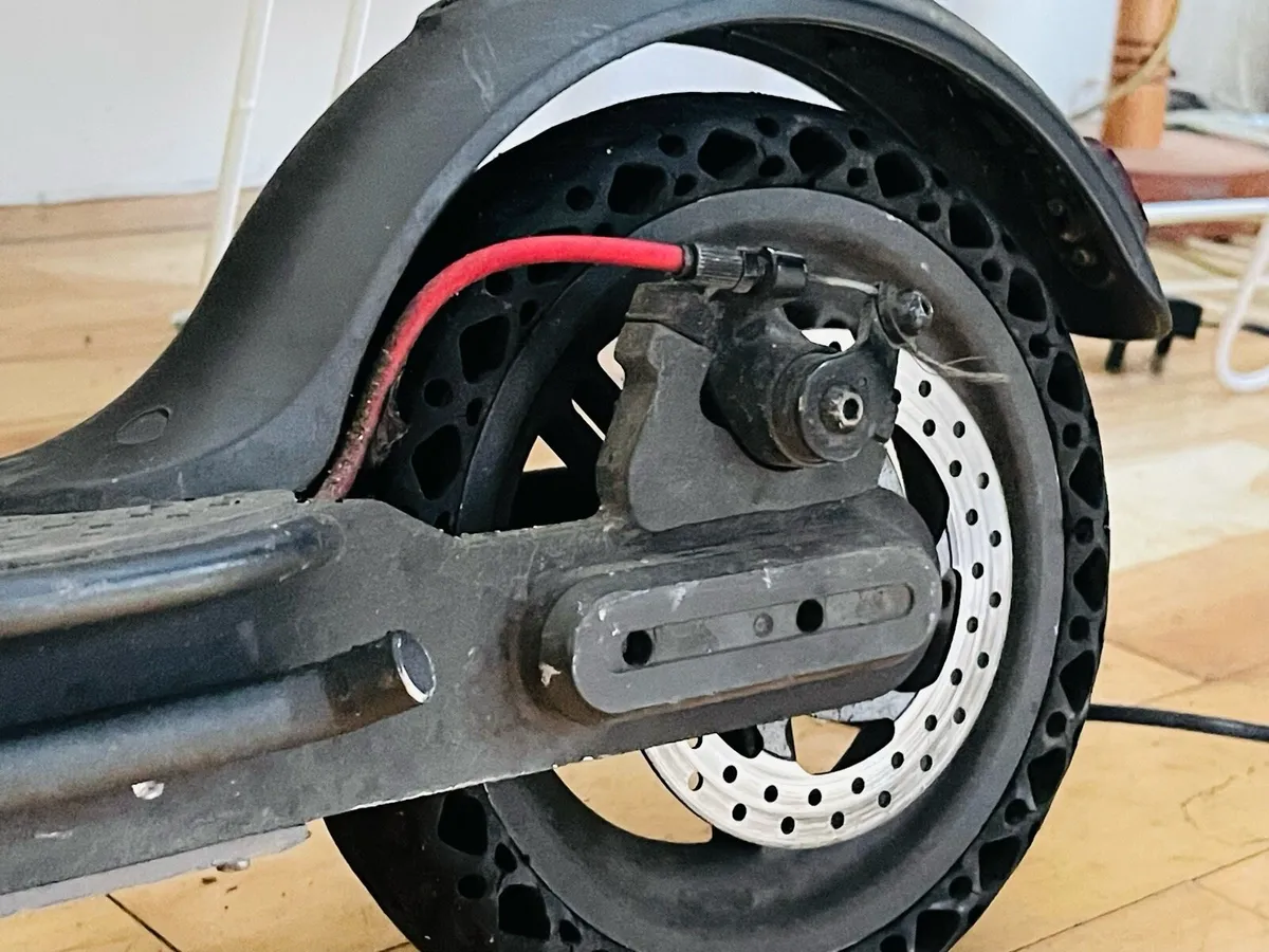 E scooter - Image 2