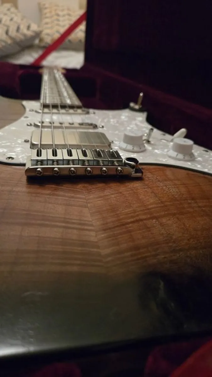 Custom Aura Stratocaster True Temperament - Image 3