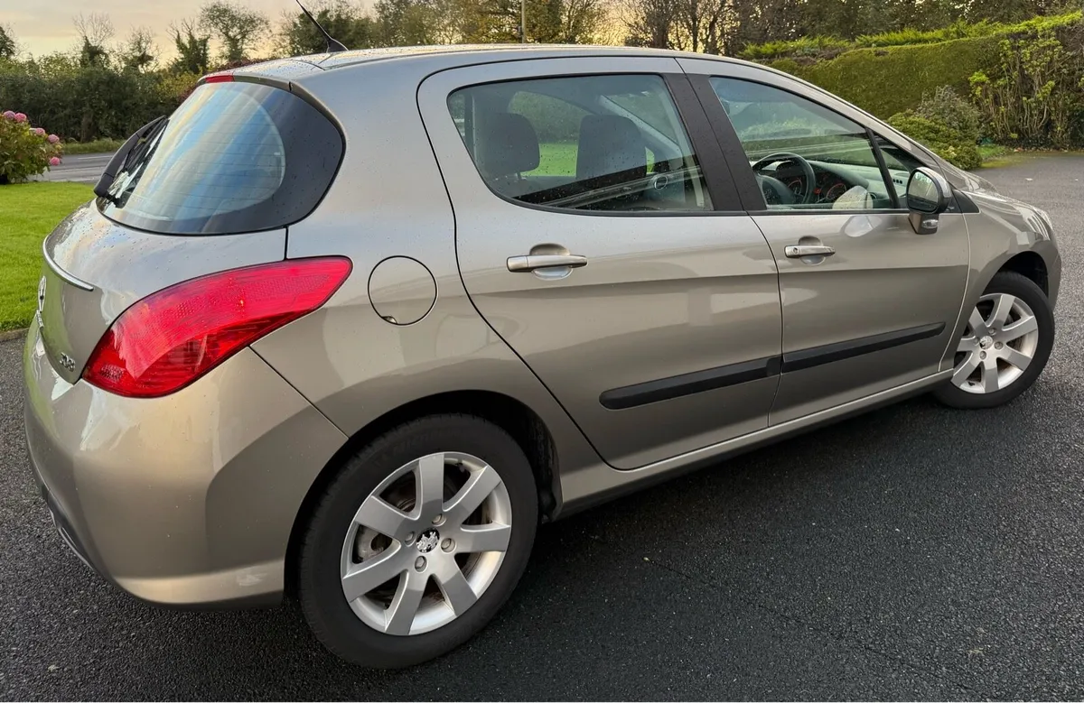 PEUGEOT 308 1.6 HDI 92 4DR - Low Mileage - Image 3