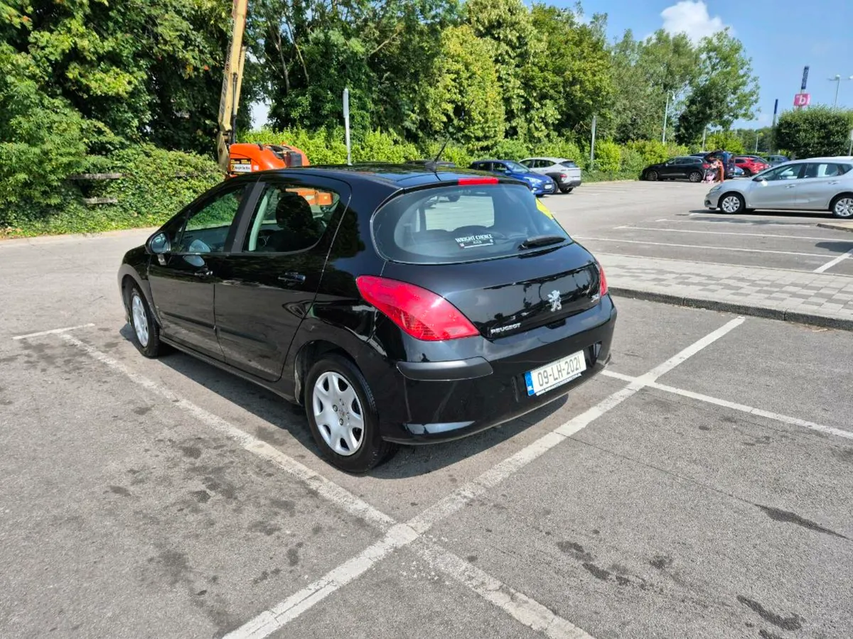 Great Car! - Peugeot 308 (1.6HDI S90BHP 05DR) - Image 4