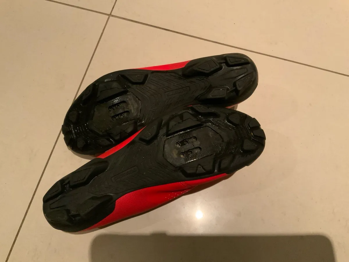 Cycling shoes - Image 2