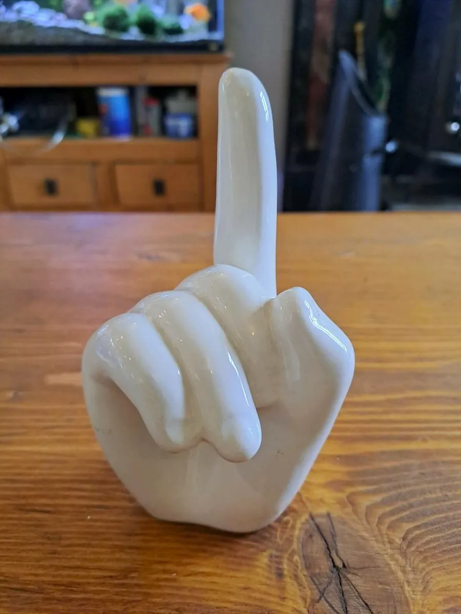 Porcelain hand sculpture ornament - Image 1
