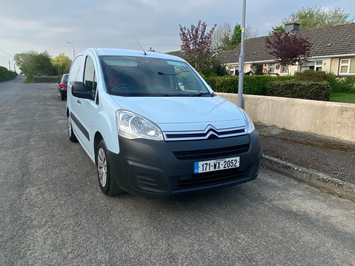 Van for sale - Image 3