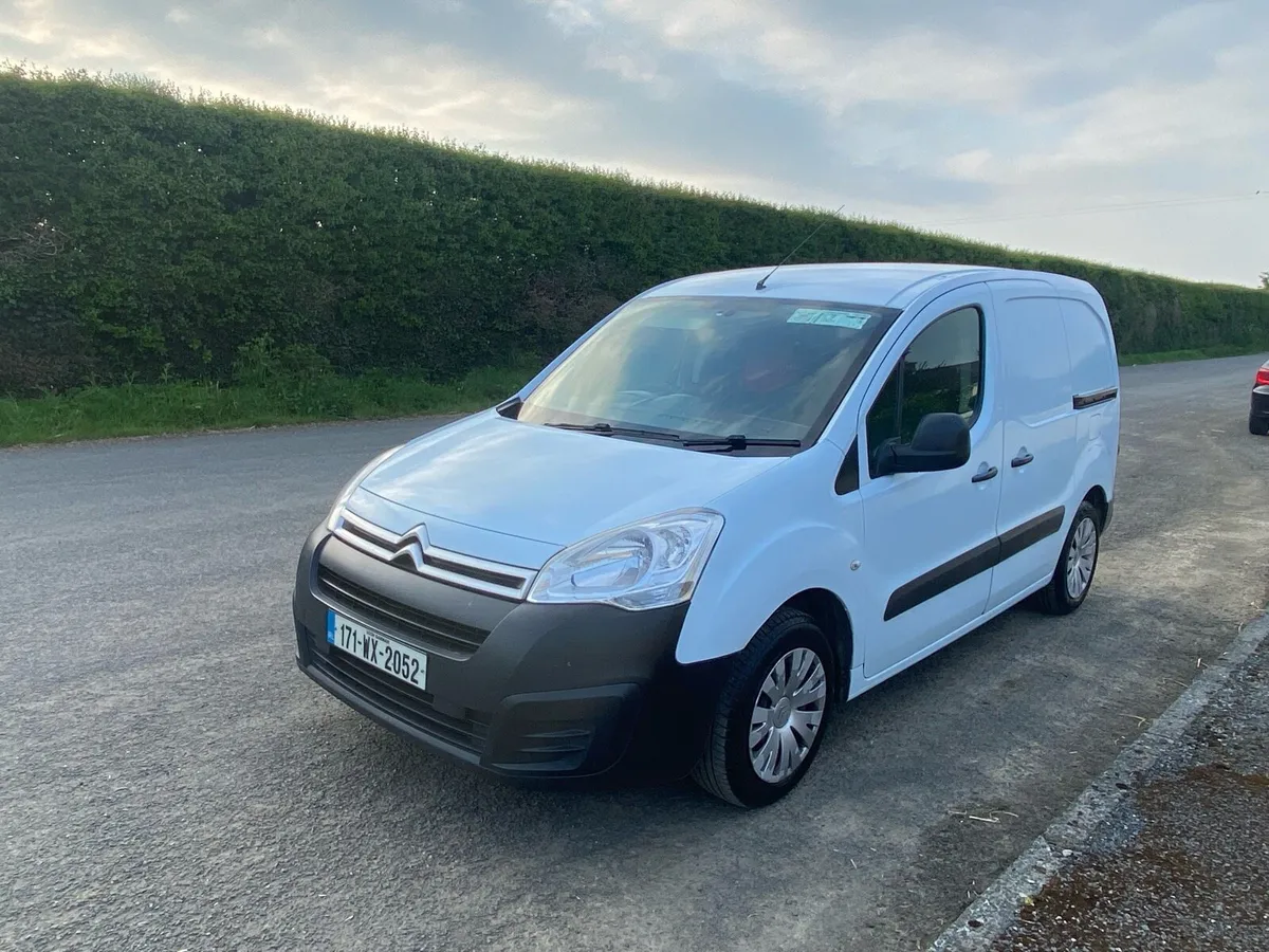 Van for sale - Image 4