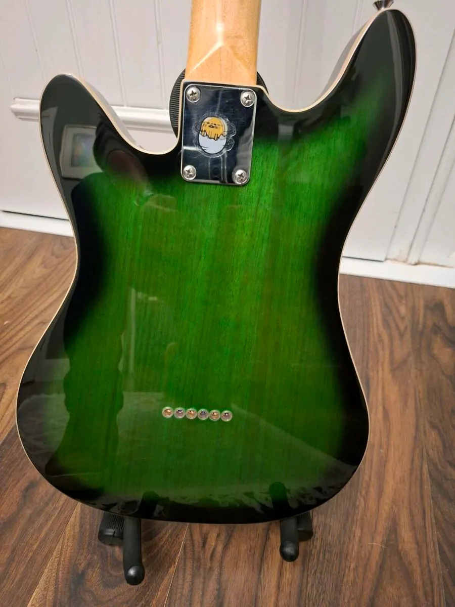 Guitar - Image 3