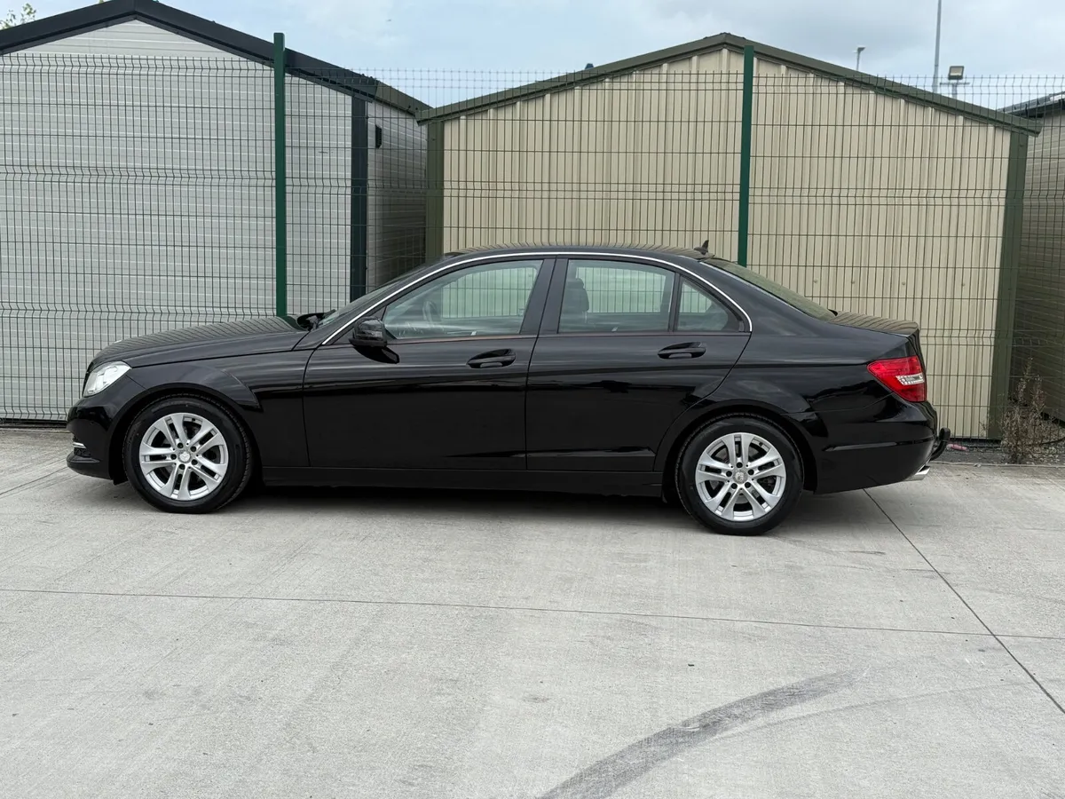 Mercedes C-Class 2014 Low Miles - Image 4