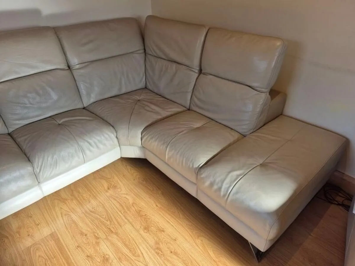 Cream leather corner sofa - Image 2
