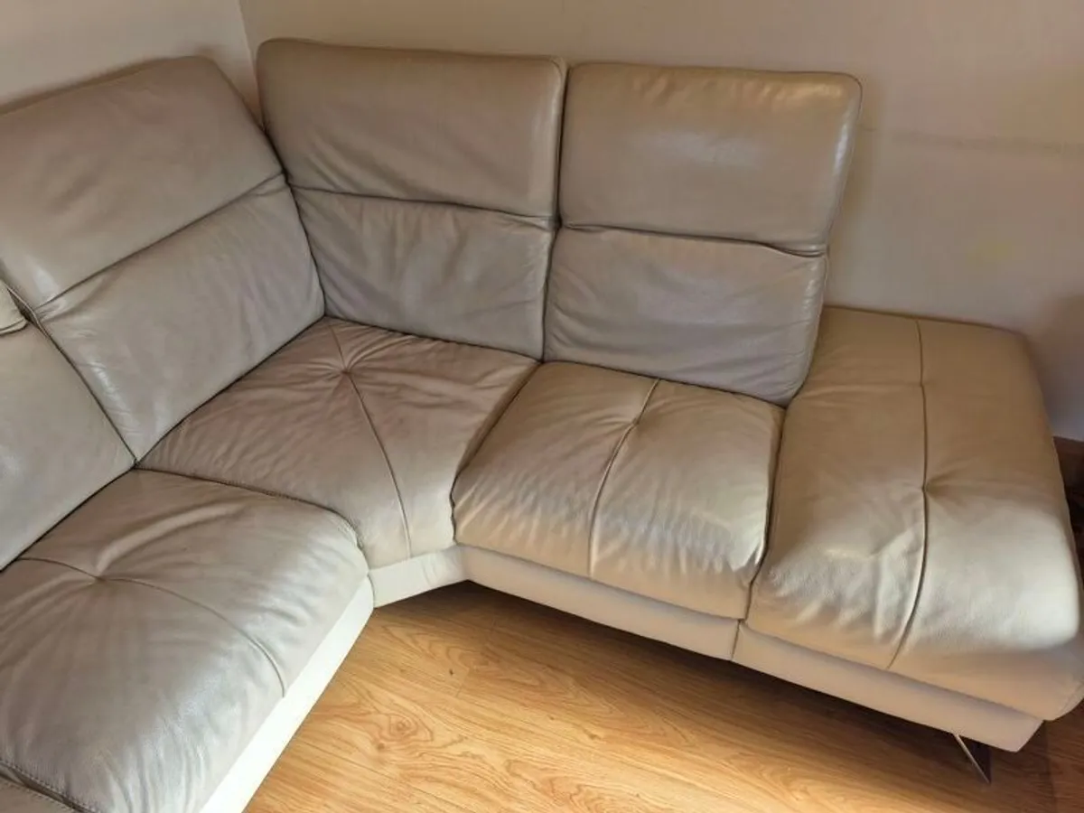 Cream leather corner sofa - Image 3