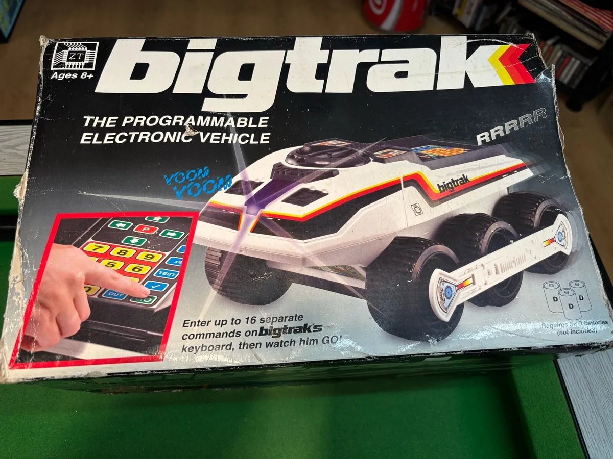 Bigtrak Programmable Toy Tank - Image 1