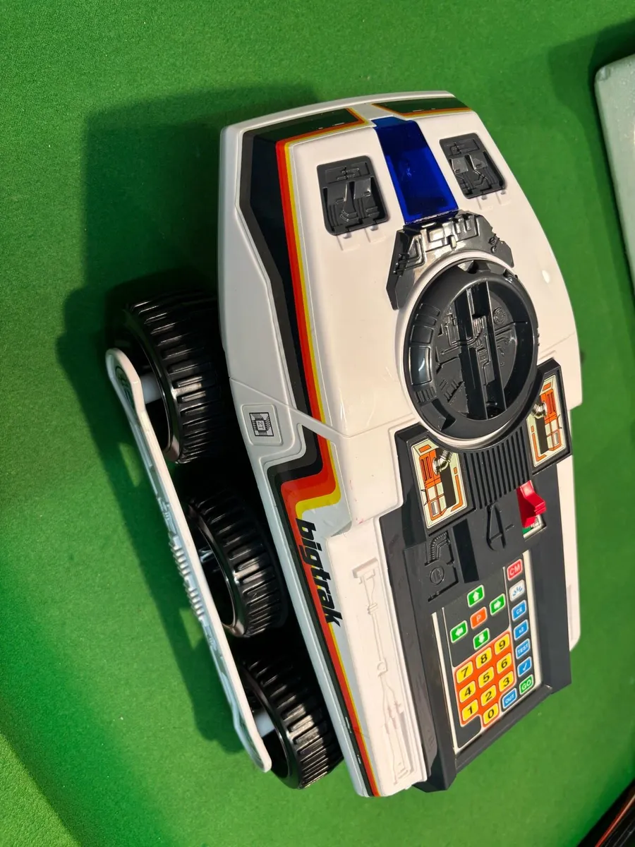 Bigtrak Programmable Toy Tank - Image 4