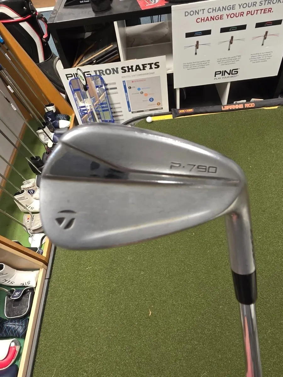 Taylormade P-790 Forged Irons - Image 2