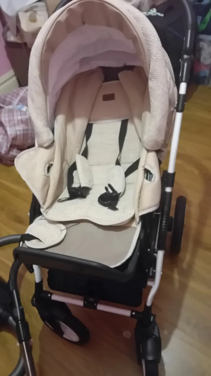 Buggie - Image 1