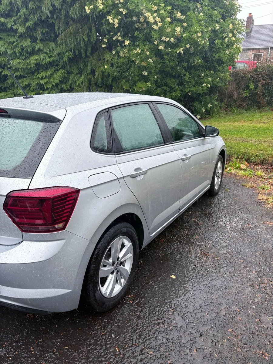 car - Image 3