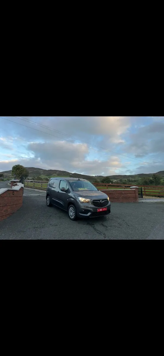 Vauxhall Combo 2021 - Image 2