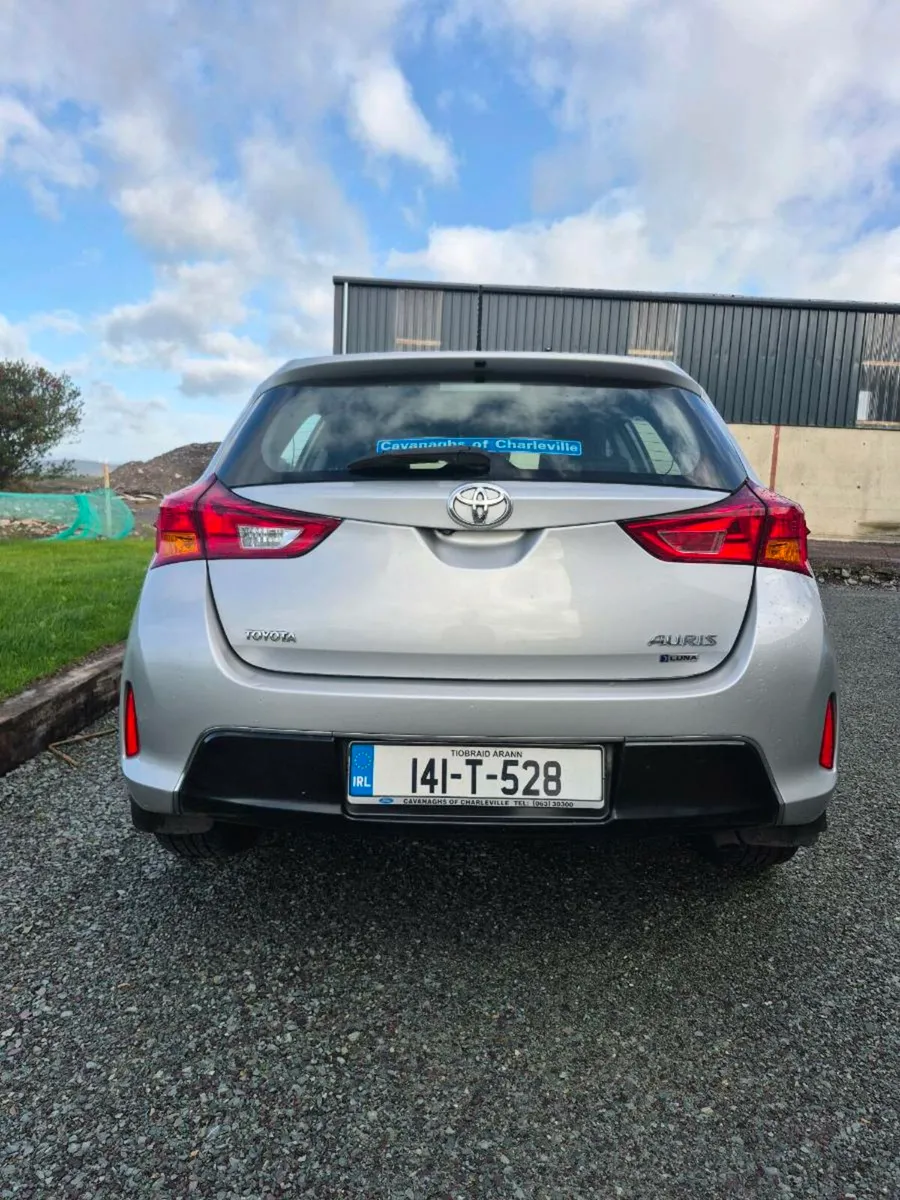 Toyota Auris - Image 2