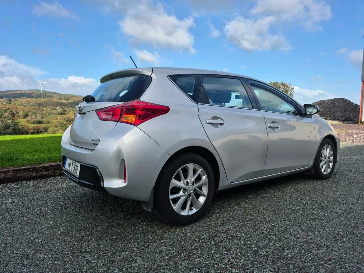 Toyota Auris - Image 3