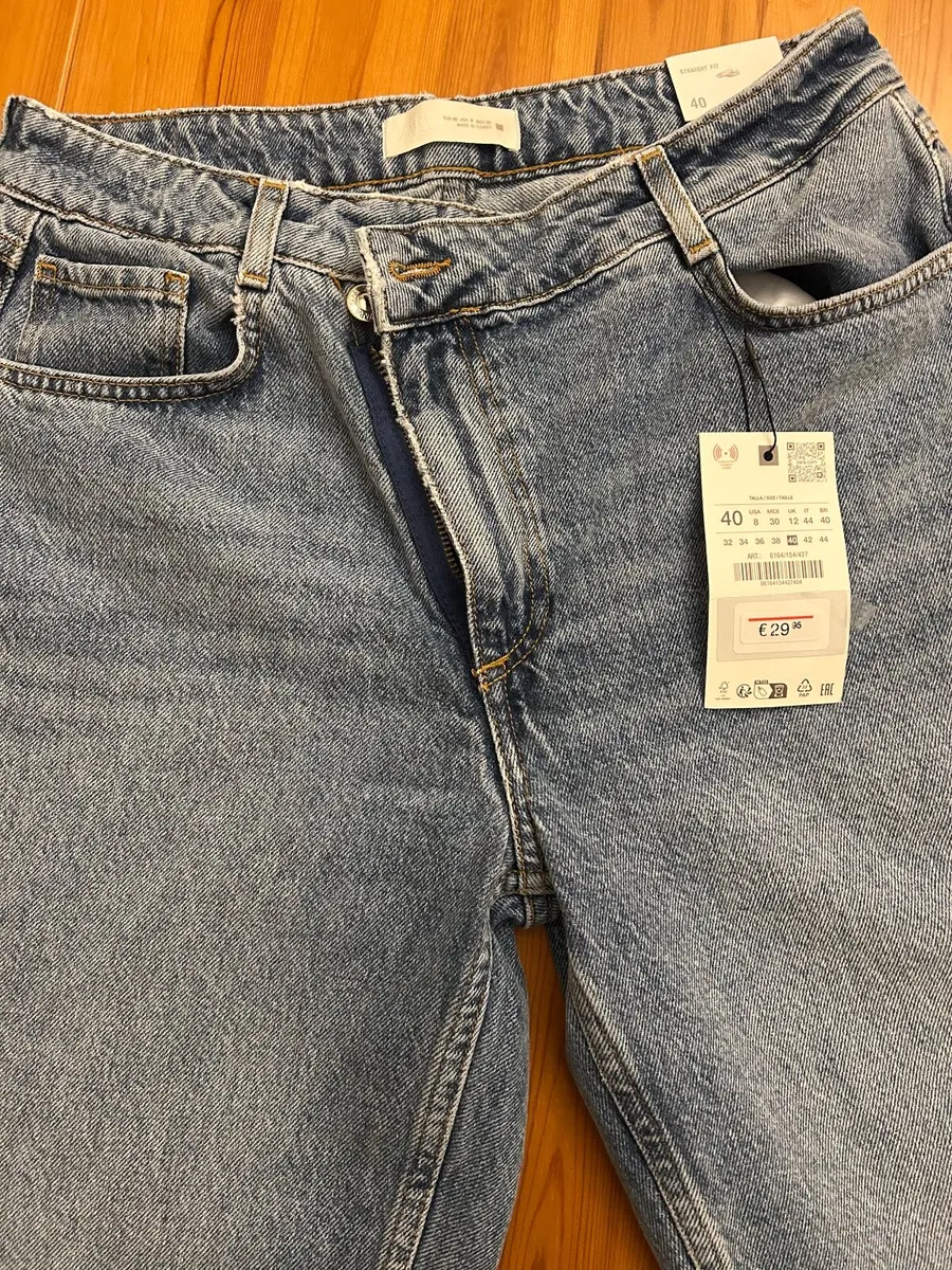Clothes - Image 3