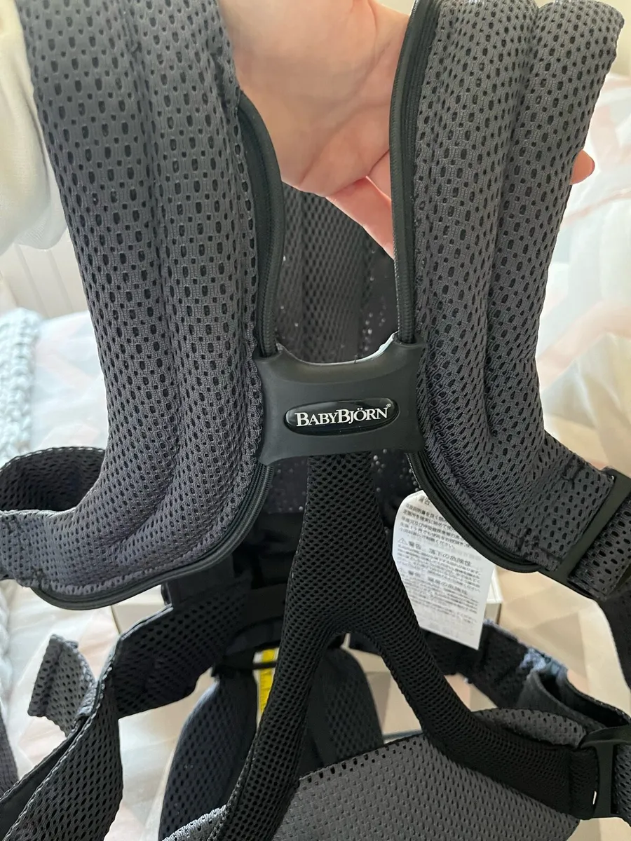 Babybjorn Baby Carrier 0-15m - Image 2