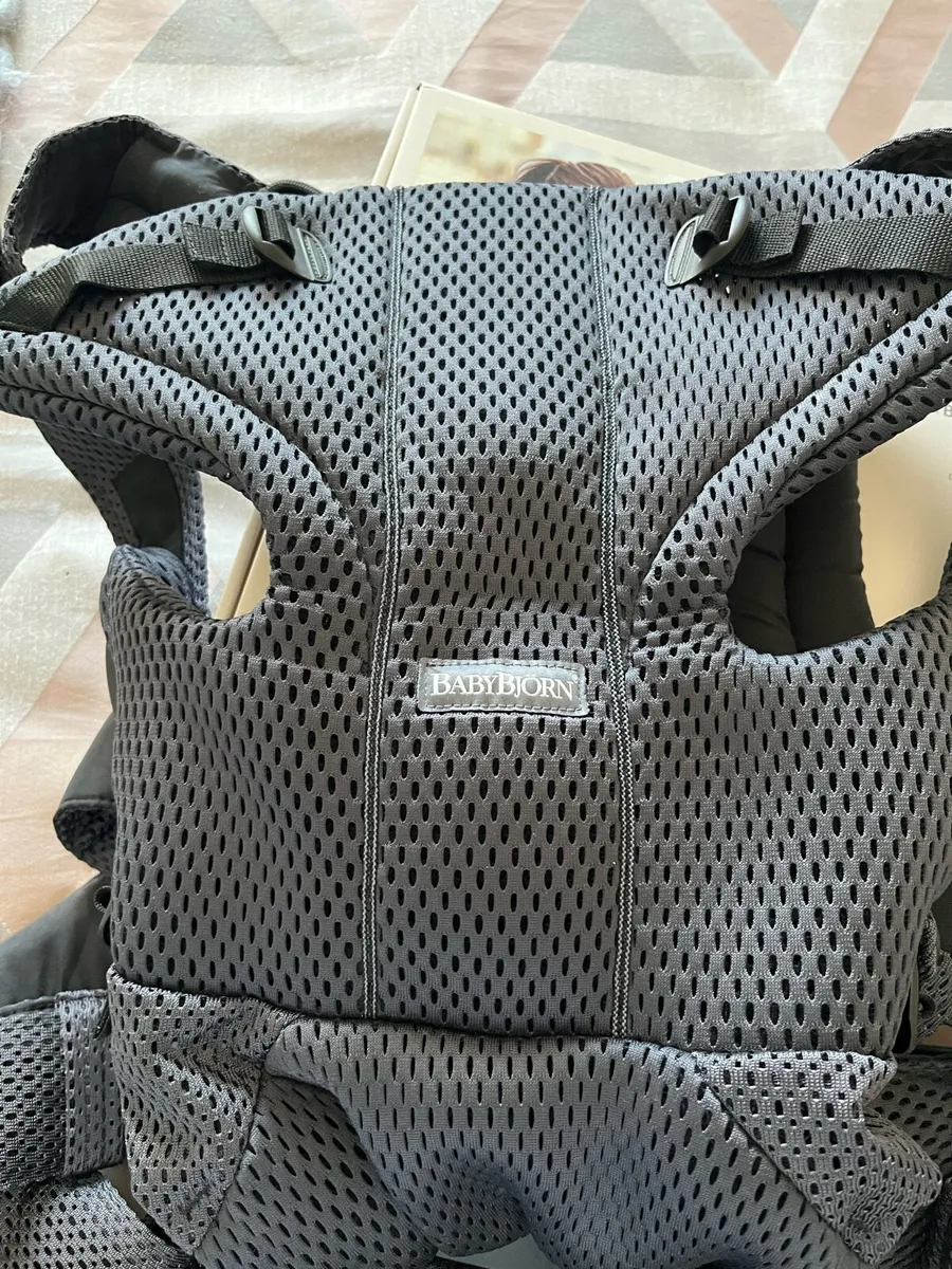 Babybjorn Baby Carrier 0-15m - Image 3