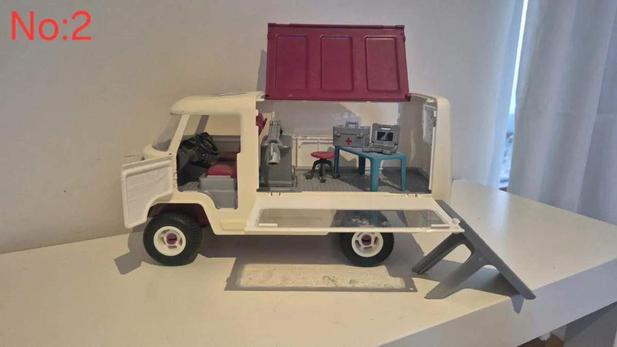 Schleich House, stables etc - Image 4